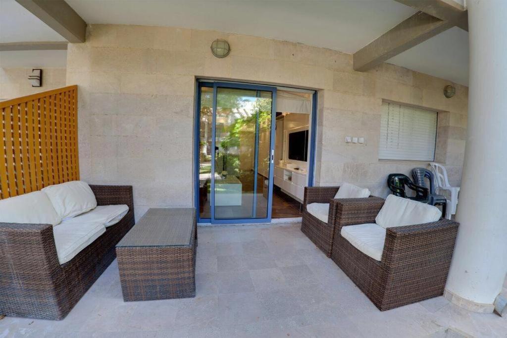 Royal Park Apartment *